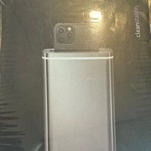 BRAND NEW SEALED SIMPLEHUMAN CLEANING STATION